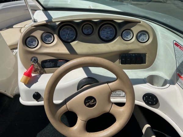 Pre-Owned 2000  powered Power Boat for sale